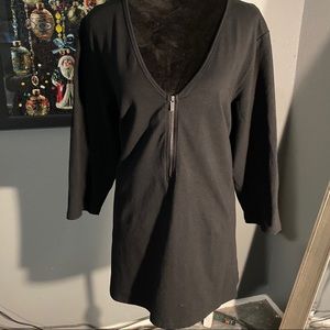 Torrid black front zip foxy tee size 4